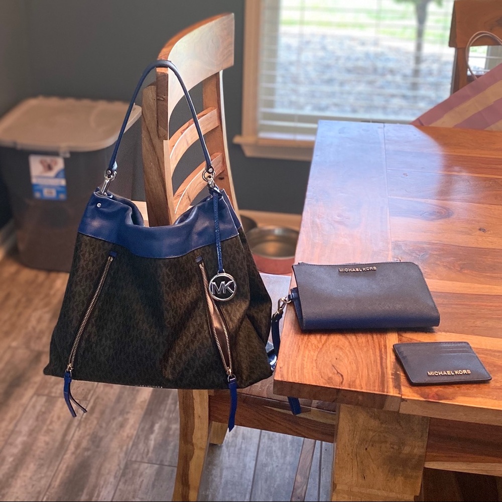 Mk Purse With Matching Wallet And Card Holder - image 1